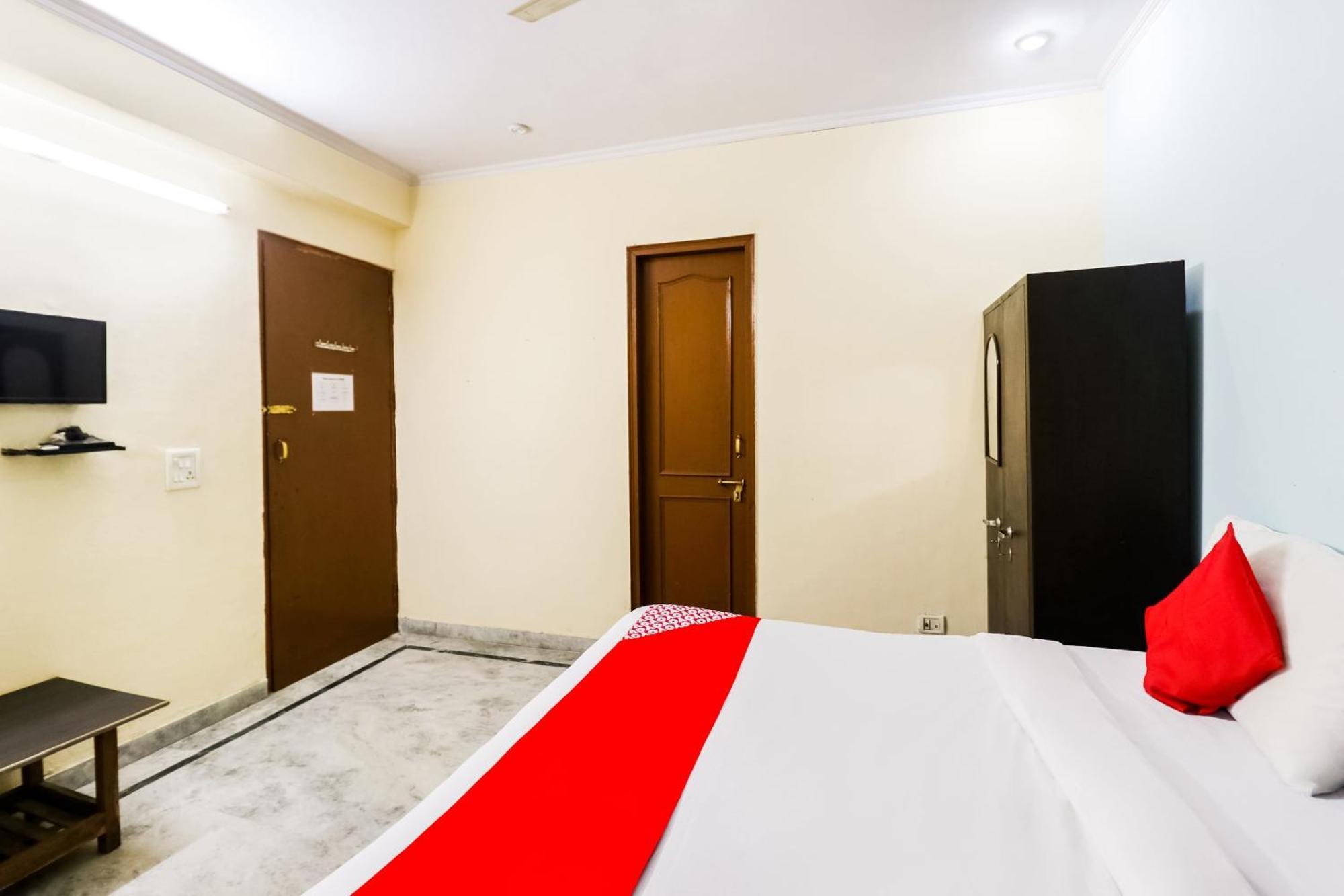 Hotel O Maurya Residency Gurgaon Dış mekan fotoğraf