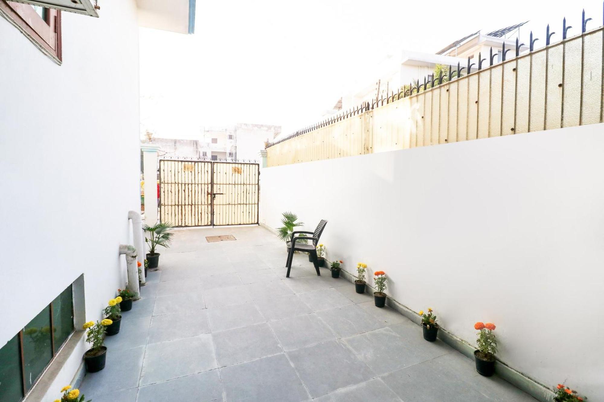 Hotel O Maurya Residency Gurgaon Dış mekan fotoğraf